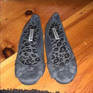 American Eagle Grey flats.